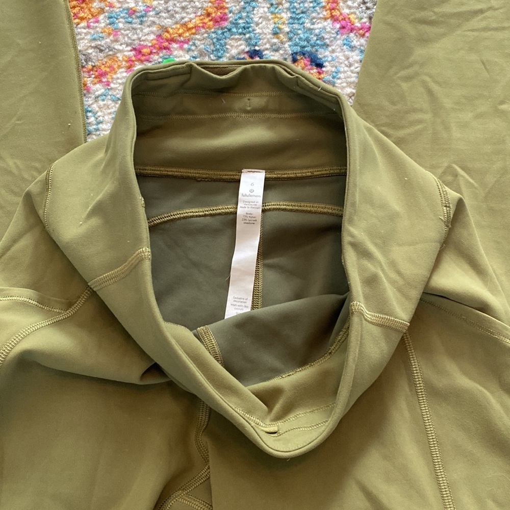 Lululemon Leggings - Picture 5 of 6